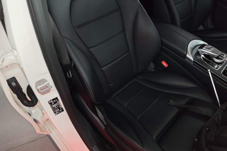 Used Mercedes-Benz C-Class 2016 C 200 L Sport Edition Right Front Seat