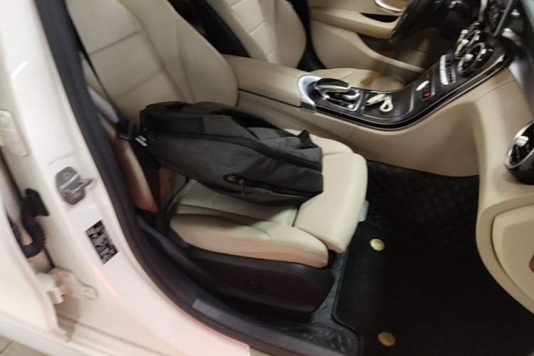 Used Mercedes-Benz C-Class 2016 C 180 L Sport Edition Right Front Seat