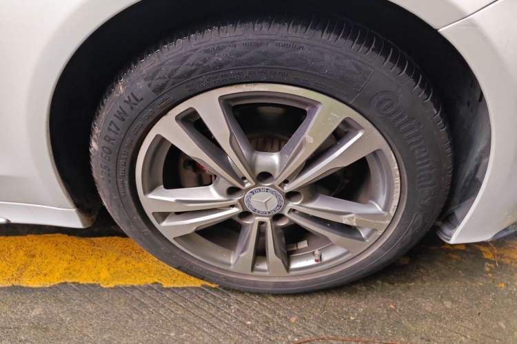 Used Mercedes-Benz C-Class 2016 C 200 L Sport Edition Right Front Wheel Hub