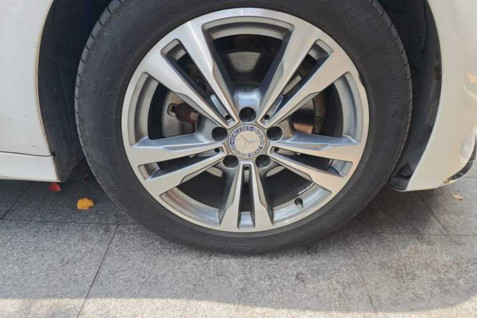 Used Mercedes-Benz C-Class 2016 C 200 L Sport Edition Right Front Wheel Hub