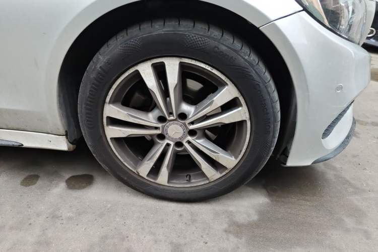 Used Mercedes-Benz C-Class 2016 C 200 L Sport Edition Right Front Wheel Hub