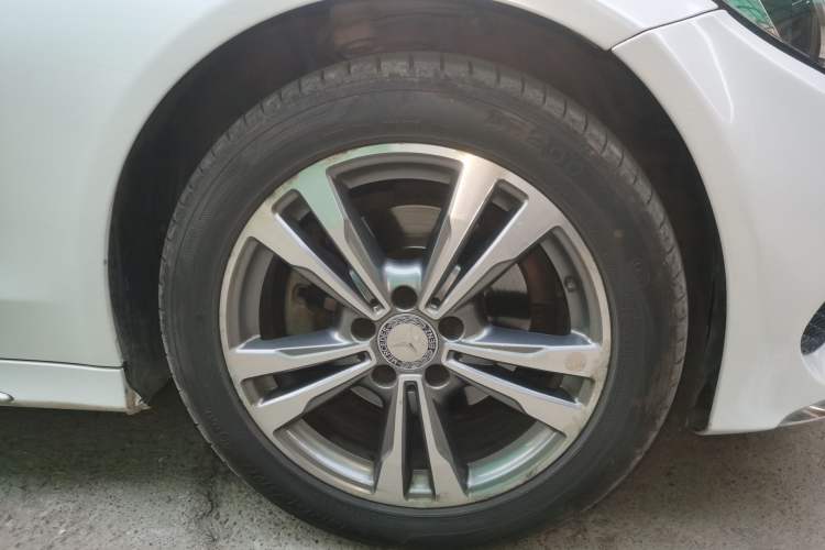 Used Mercedes-Benz C-Class 2016 C 200 L Sport Edition Right Front Wheel Hub