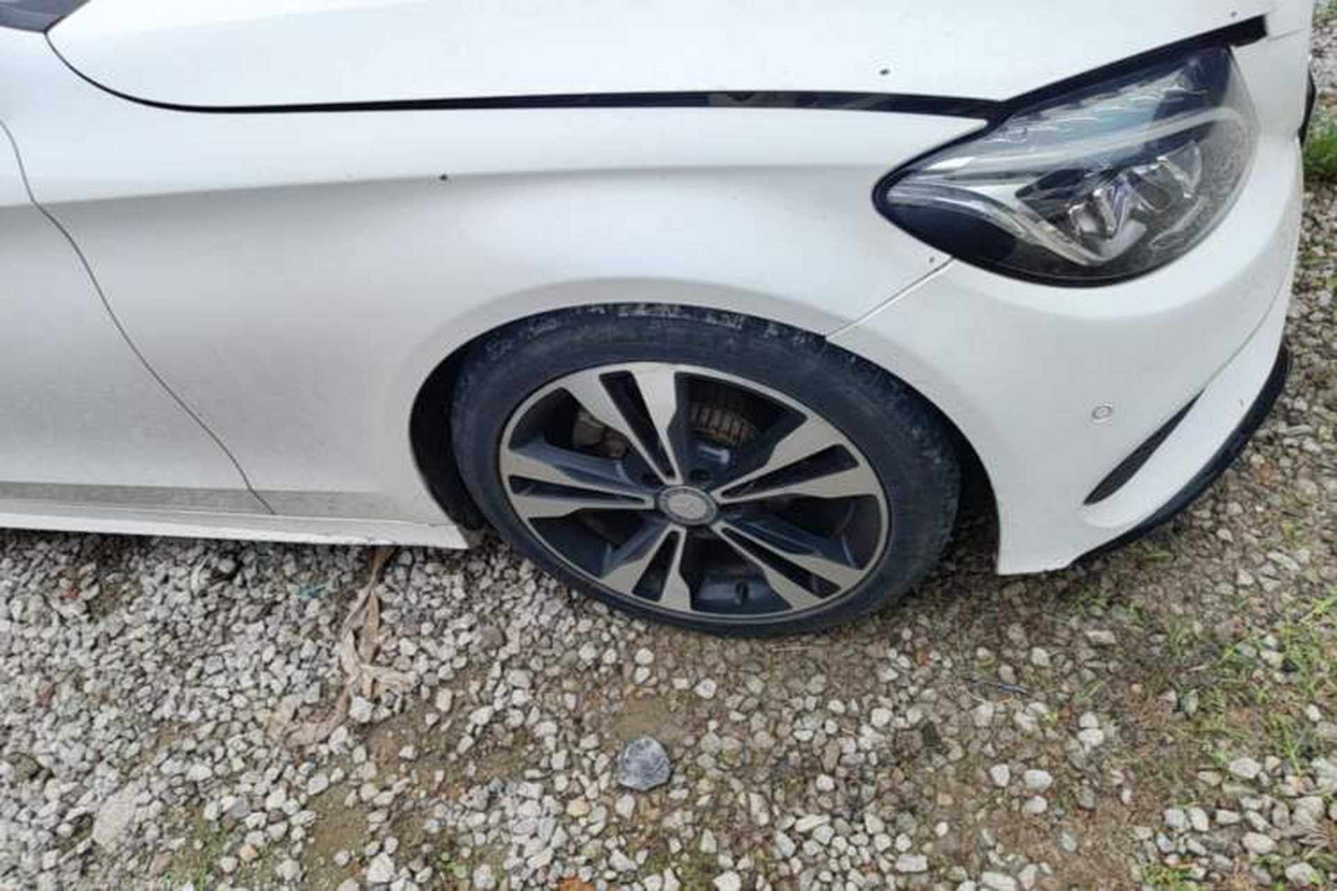 Used Mercedes-Benz C-Class 2016 C 200 Sport Edition 4MATIC Right Front Wheel Hub