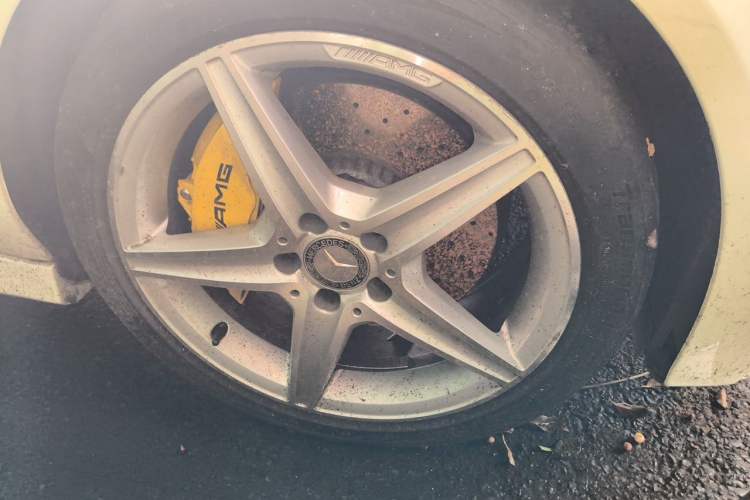 Used Mercedes-Benz C-Class 2016 C 200 Coupe Right Front Wheel Hub