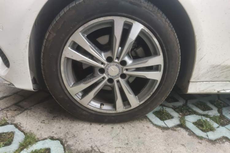 Used Mercedes-Benz C-Class 2016 C 200 L Sport Edition Right Front Wheel Hub