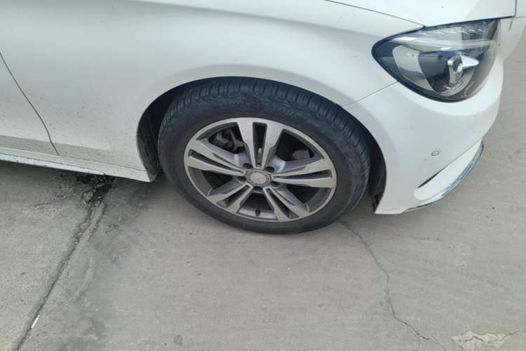 Used Mercedes-Benz C-Class 2016 C 200 L Sport Edition Right Front Wheel Hub
