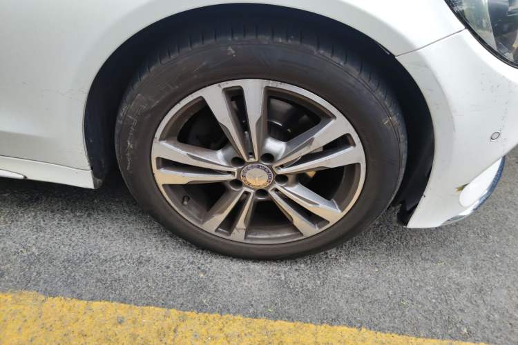 Used Mercedes-Benz C-Class 2016 C 200 L Sport Edition Right Front Wheel Hub