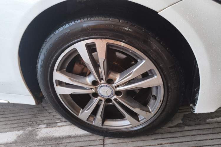 Used Mercedes-Benz C-Class 2016 C 200 L Sport Edition Right Front Wheel Hub