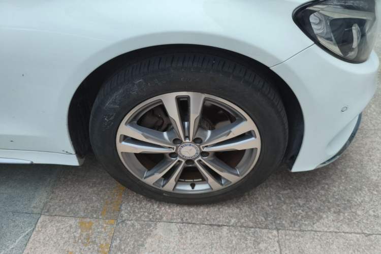 Used Mercedes-Benz C-Class 2016 C 200 L Sport Edition Right Front Wheel Hub