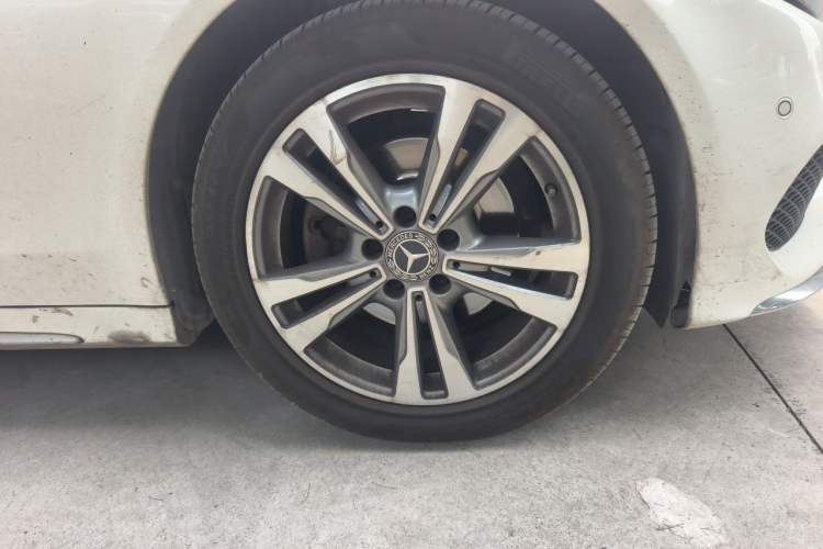 Used Mercedes-Benz C-Class 2016 C 200 L Sport Edition Right Front Wheel Hub