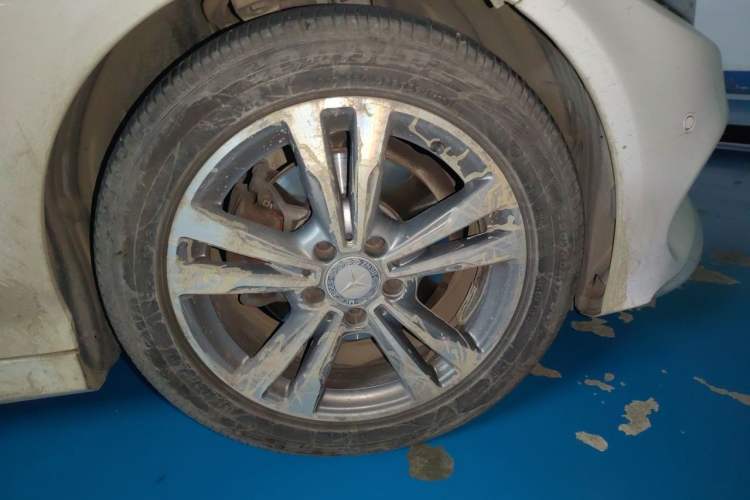 Used Mercedes-Benz C-Class 2016 C 200 L Sport Edition Right Front Wheel Hub