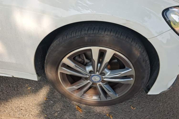 Used Mercedes-Benz C-Class 2016 C 200 L Sport Edition Right Front Wheel Hub