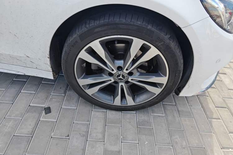 Used Mercedes-Benz C-Class 2016 C 200 L 4MATIC Sport Edition Right Front Wheel Hub