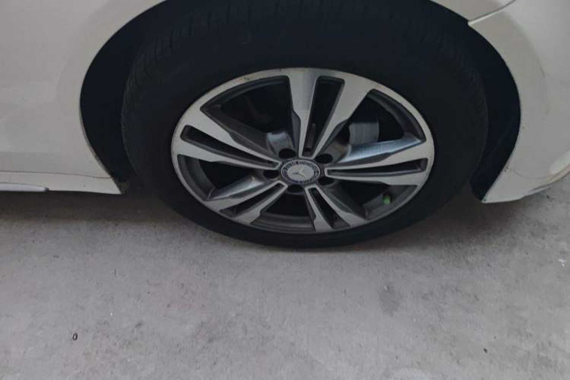 Used Mercedes-Benz C-Class 2016 C 200 L Sport Edition Right Front Wheel Hub