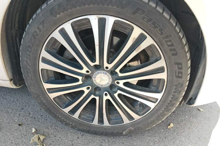 Used Mercedes-Benz C-Class 2016 C 200 L Right Front Wheel Hub