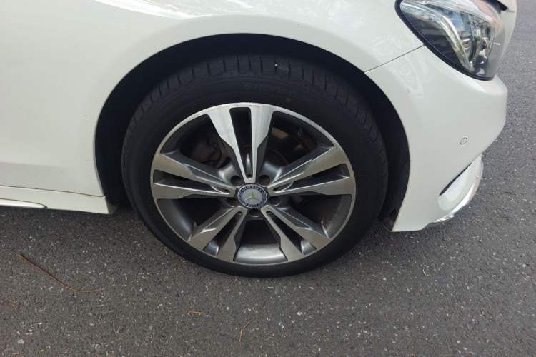 Used Mercedes-Benz C-Class 2016 C 200 L 4MATIC Sport Edition Right Front Wheel Hub