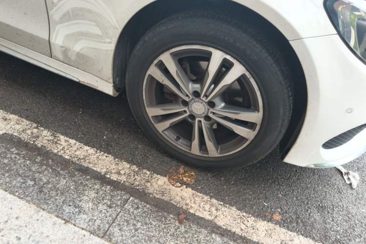 Used Mercedes-Benz C-Class 2016 C 200 L Sport Edition Right Front Wheel Hub