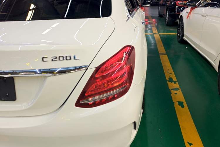 Used Mercedes-Benz C-Class 2016 C 200 L 4MATIC Sport Edition Right Rear Taillight
