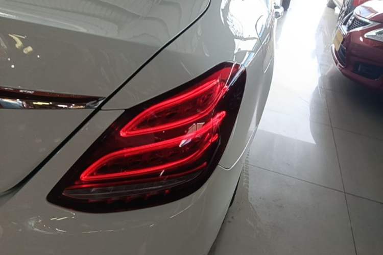 Used Mercedes-Benz C-Class 2016 C 200 L Sport Edition Right Rear Taillight