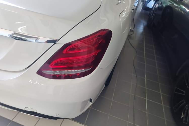 Used Mercedes-Benz C-Class 2016 C 180 L Sport Edition Right Rear Taillight