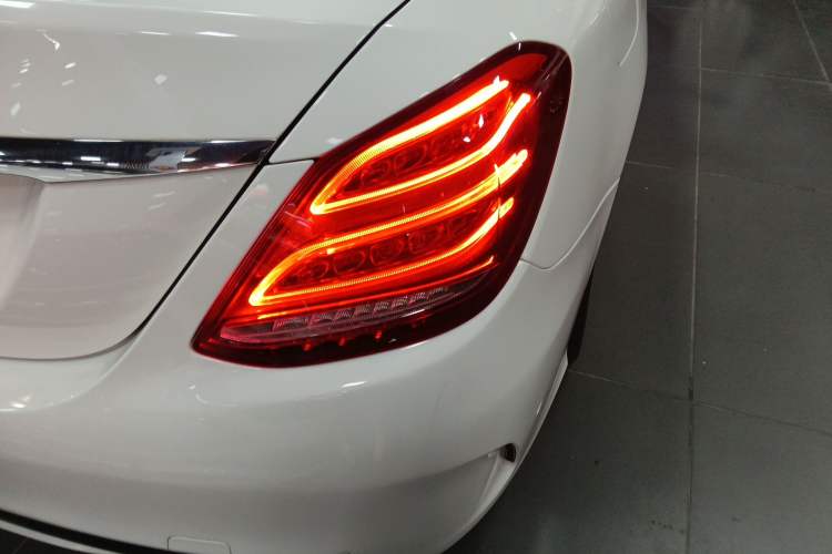 Used Mercedes-Benz C-Class 2016 C 180 L Sport Edition Right Rear Taillight
