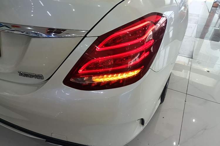 Used Mercedes-Benz C-Class 2016 C 180 L Sport Edition Right Rear Taillight