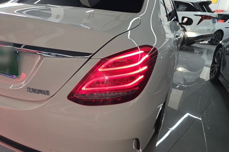 Used Mercedes-Benz C-Class 2016 C 200 L Sport Edition Right Rear Taillight