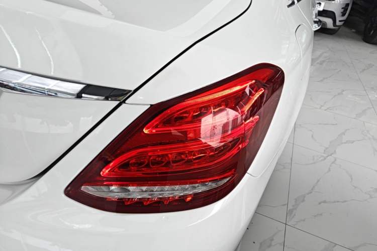 Used Mercedes-Benz C-Class 2016 C 200 L Sport Edition Right Rear Taillight