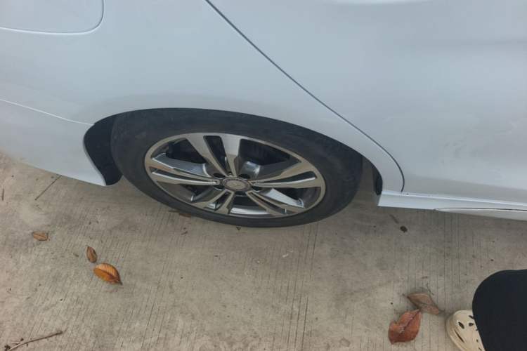 Used Mercedes-Benz C-Class 2016 C 200 L Sport Edition Right Rear Wheel Hub