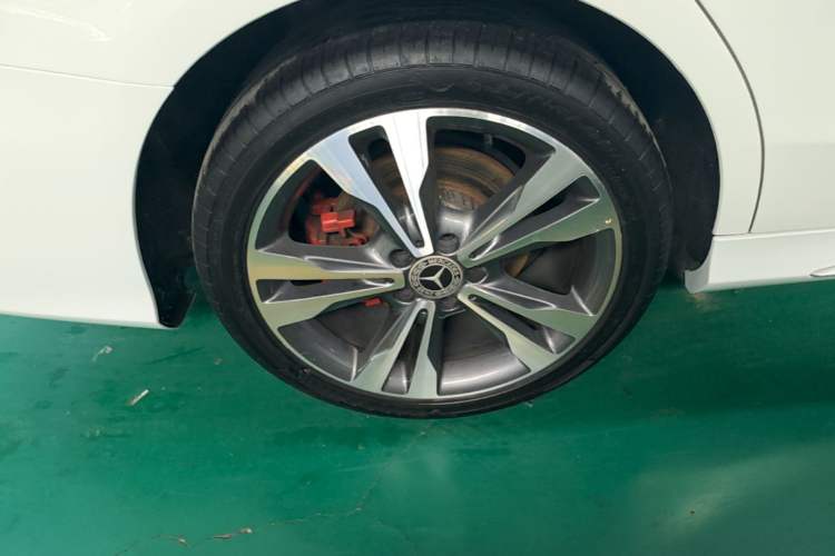 Used Mercedes-Benz C-Class 2016 C 200 L 4MATIC Sport Edition Right Rear Wheel Hub