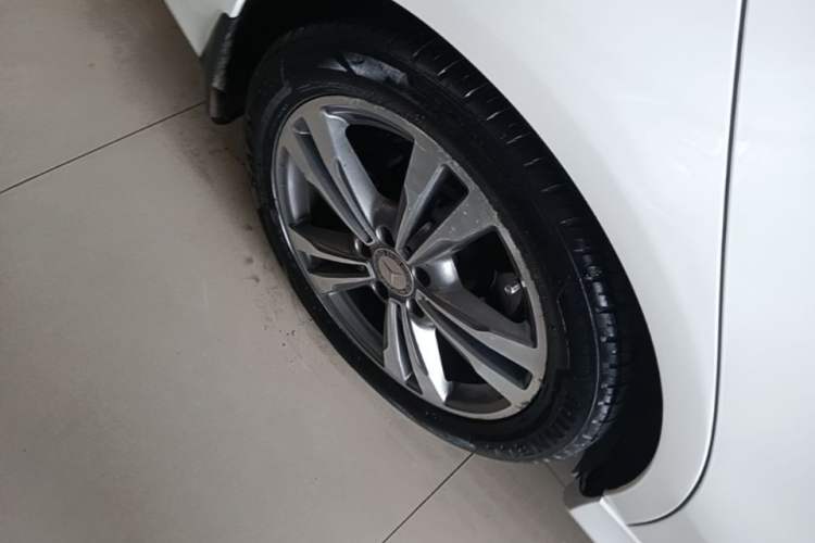 Used Mercedes-Benz C-Class 2016 C 200 L Sport Edition Right Rear Wheel Hub
