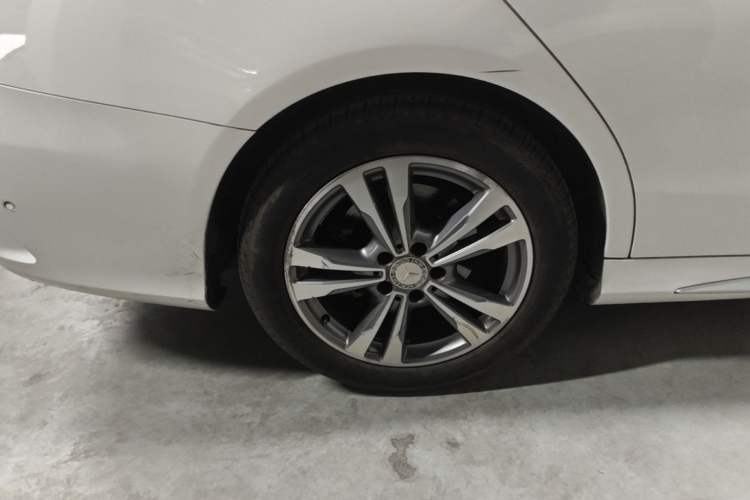 Used Mercedes-Benz C-Class 2016 C 200 L Sport Edition Right Rear Wheel Hub