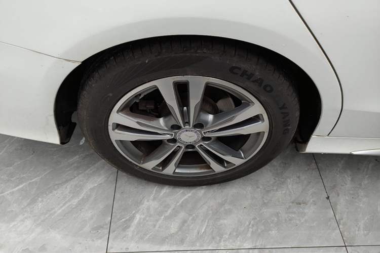 Used Mercedes-Benz C-Class 2016 C 200 L Sport Edition Right Rear Wheel Hub