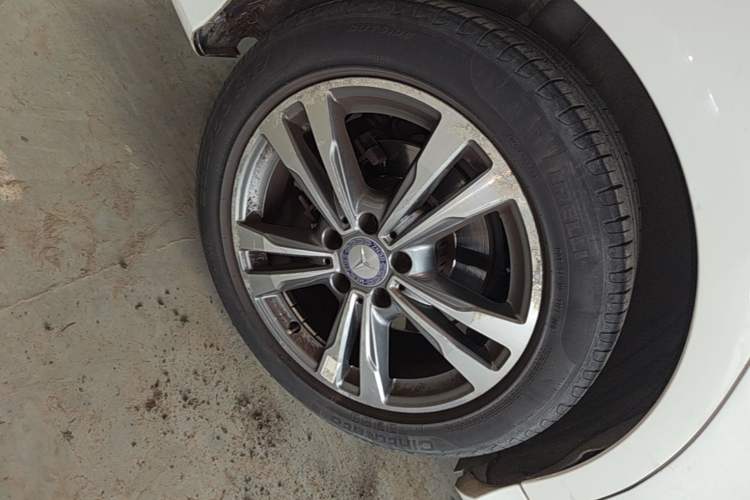 Used Mercedes-Benz C-Class 2016 C 200 L Sport Edition Right Rear Wheel Hub
