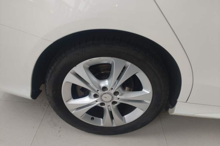 Used Mercedes-Benz C-Class 2016 C 180 Estate Right Rear Wheel Hub