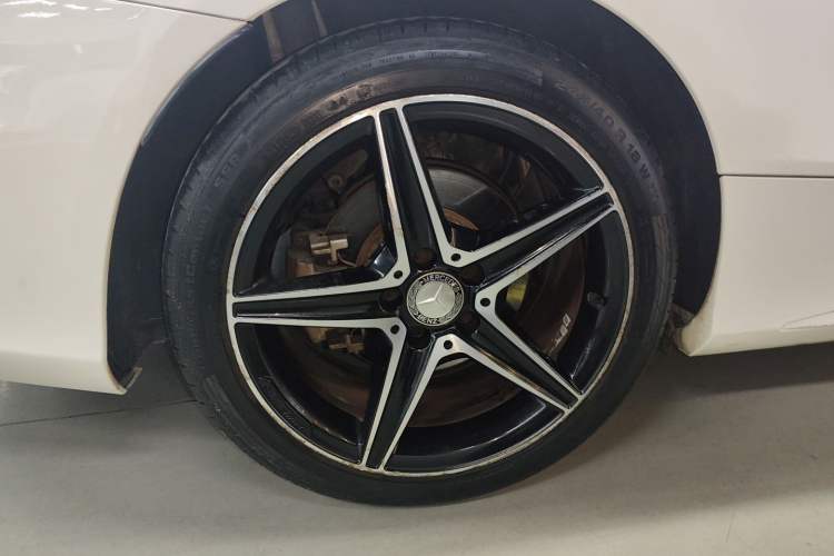 Used Mercedes-Benz C-Class 2016 C 200 Coupe Right Rear Wheel Hub