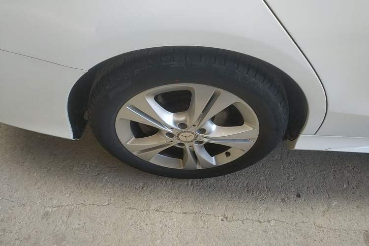 Used Mercedes-Benz C-Class 2016 C 180 Estate Right Rear Wheel Hub