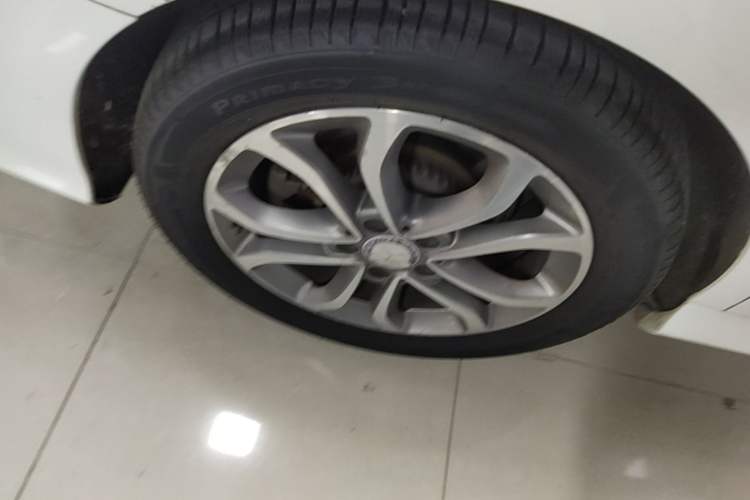 Used Mercedes-Benz C-Class 2016 C 180 L Sport Edition Right Rear Wheel Hub