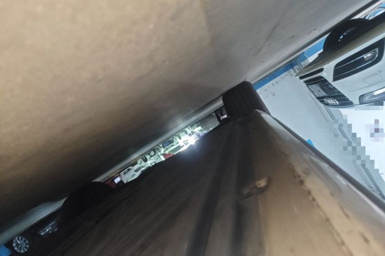 Used Mercedes-Benz C-Class 2016 C 200 L Sport Edition Right Side Sill