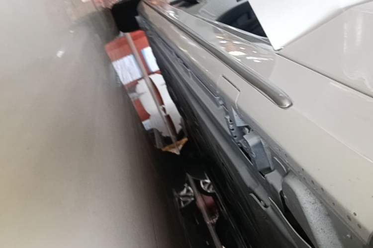 Used Mercedes-Benz C-Class 2016 C 200 L Sport Edition Right Side Sill