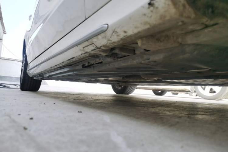 Used Mercedes-Benz C-Class 2016 C 200 L Sport Edition Right Side Sill