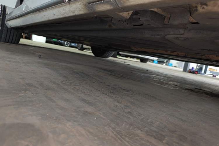 Used Mercedes-Benz C-Class 2016 C 200 L Sport Edition Right Side Sill