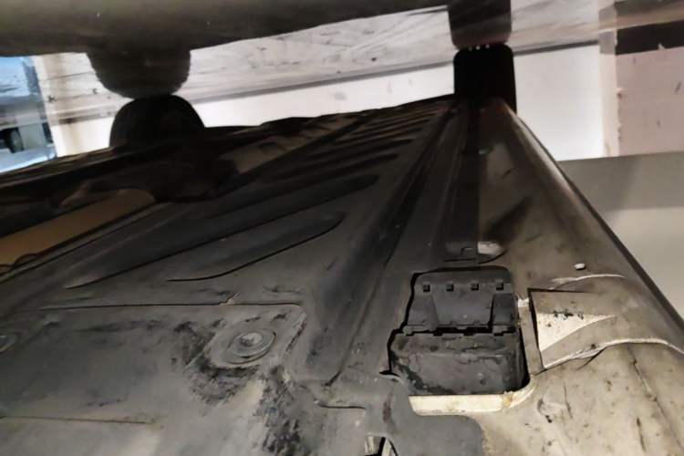 Used Mercedes-Benz C-Class 2016 C 180 L Sport Edition Right Side Sill