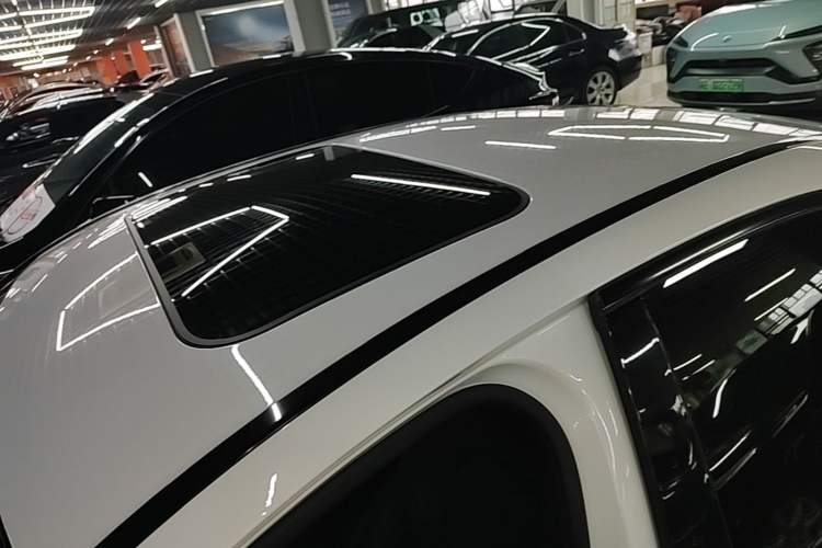 Used Mercedes-Benz C-Class 2016 C 200 Sport Edition Roof