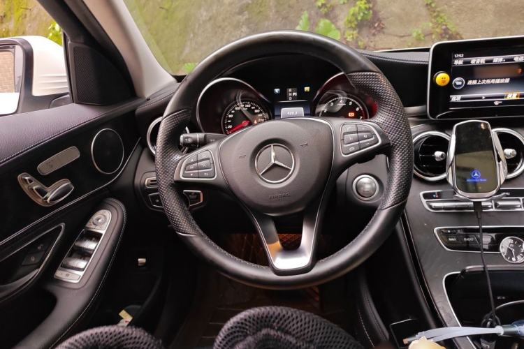 Used Mercedes-Benz C-Class 2016 C 200 L Sport Edition Steering Wheel