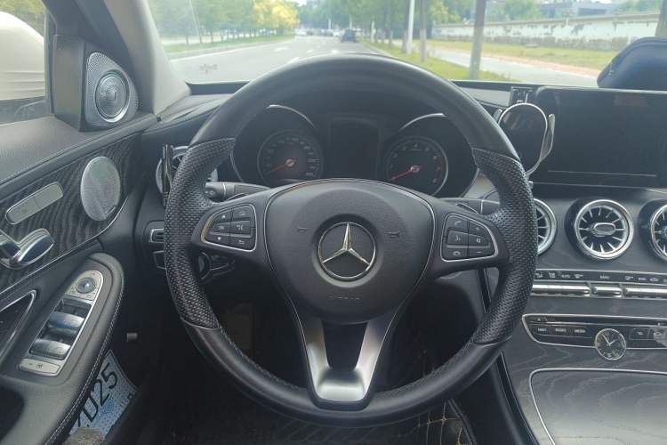 Used Mercedes-Benz C-Class 2016 C 200 L Sport Edition Steering Wheel