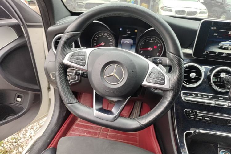 Used Mercedes-Benz C-Class 2016 C 200 Sport Edition 4MATIC Steering Wheel