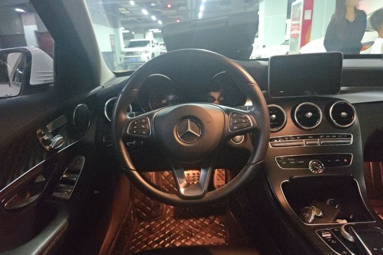 Used Mercedes-Benz C-Class 2016 C 200 L Sport Edition Steering Wheel