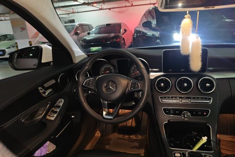 Used Mercedes-Benz C-Class 2016 C 200 L Sport Edition Steering Wheel