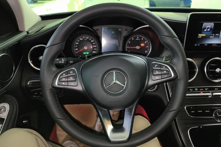 Used Mercedes-Benz C-Class 2016 C 200 L Sport Edition Steering Wheel